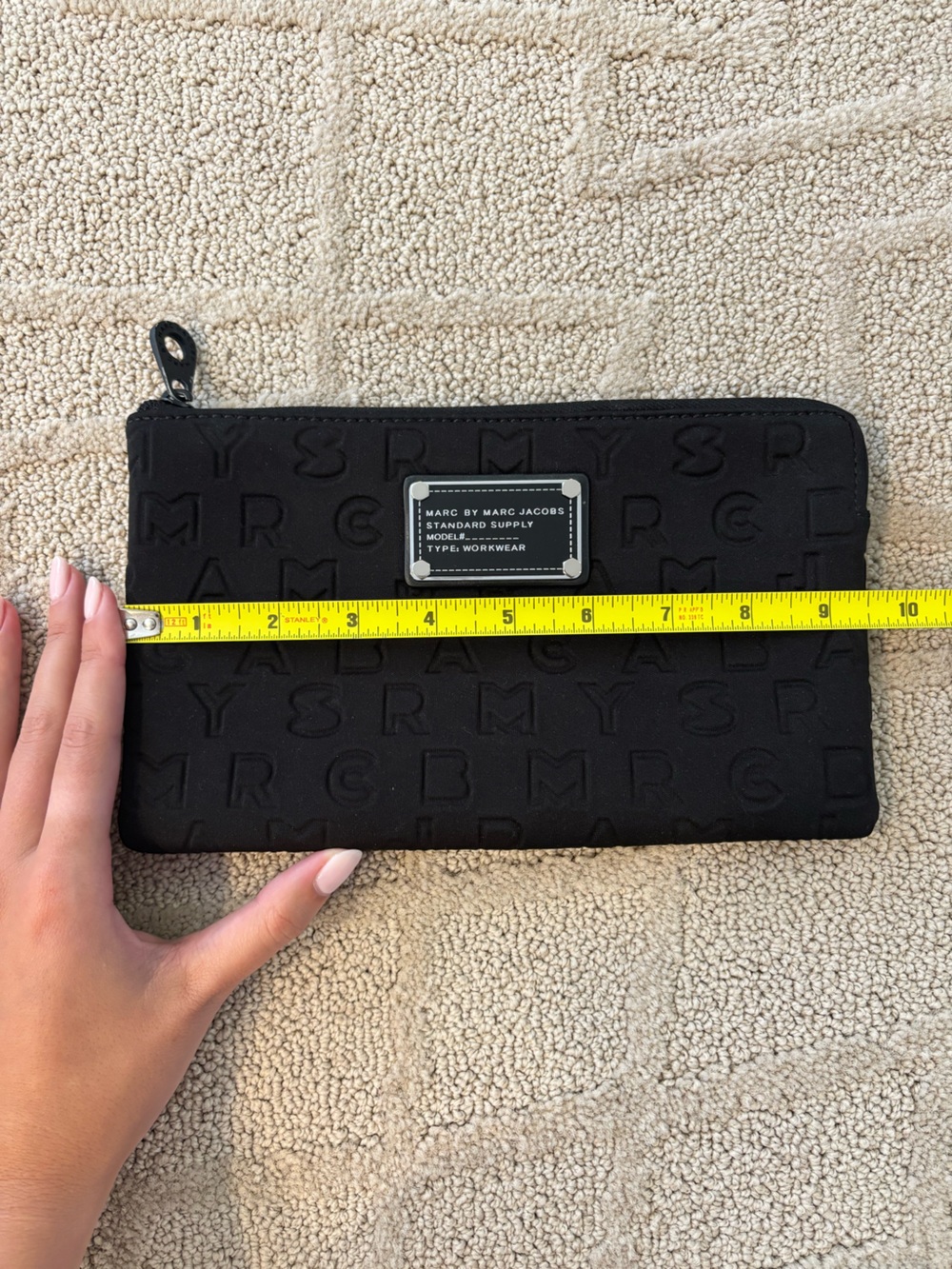 Marc By Marc Jacobs Black Embossed Logo Zip Pouch - Picture 5 of 6